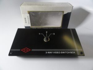 YIS 50-6195 3-Way Video Switch Box - Free US Shipping