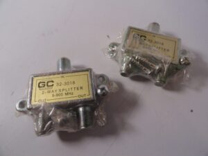 GC Electronics 32-3018 2-Way Splitter (5-900 MHz) QTY of 2