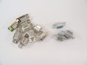 DB15 High Dens Serial Port 15 Pin Solder Connectors Female LOT OF 10 Wh / 3 Bl