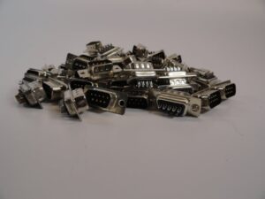DB9 DB 9 D-Sub 9 Pin Solder Connectors Male - Black - LOT OF 70