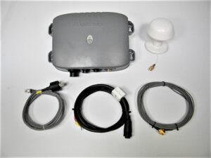 Raymarine SR100 Sirius Satellite Wx/XM Receiver w/Antenna & Cables -E03009 -Tested!