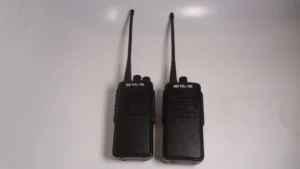 Retevis RT1 Heavy Duty Two Way Radios Long Range Rechargeable For Parts Only