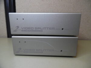 (2) Aten VS-92A 2-Port Video Splitter 1 to 2 VGA Duplicator 250 MHz QTY2