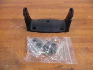 Garmin VHF 100/200 Series Bail Mounting Bracket & Knobs 010-11191-00 - NEW