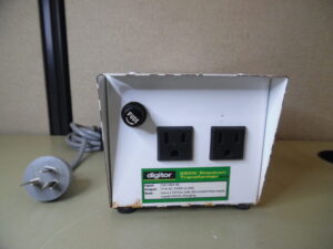 Digitor M-1152 250W Stepdown Transformer 230/240 VAC to 115 VAC