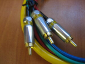 Wireworld Chroma 5 CRC 1.0B Componet Video (CRC) CL2 Cable Oxygen Free Copper /75 - 40" -- Free Shipping