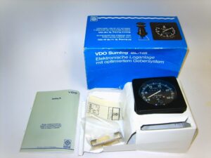 VDO Sumlog SL 12v Display & Mounting Hdwr 439 201 004 005 - *NEW IN BOX*