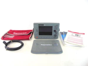 Raymarine C70 Classic E02018 w/ Bezel & Sun Cover *NEW LCD SCREEN-MME REFURB* 90 Day Warranty-Tested