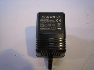 Raymarine Ray101E Radio Power Adapter EU Model E46041 New In Box