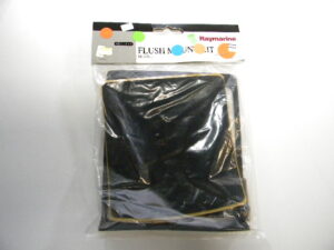 Raymarine E32051 Flush Mount Kit - NEW/OLD Stock