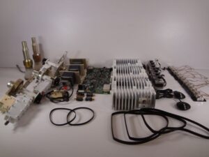 KVH Tracphone Mini V-Sat Broadband Tracphone V7 Antenna Spare Parts Lot