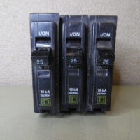 Square D AD-7621 1 Pole 25 Amp Plug-On Circuit Breaker -LOT OF 3
